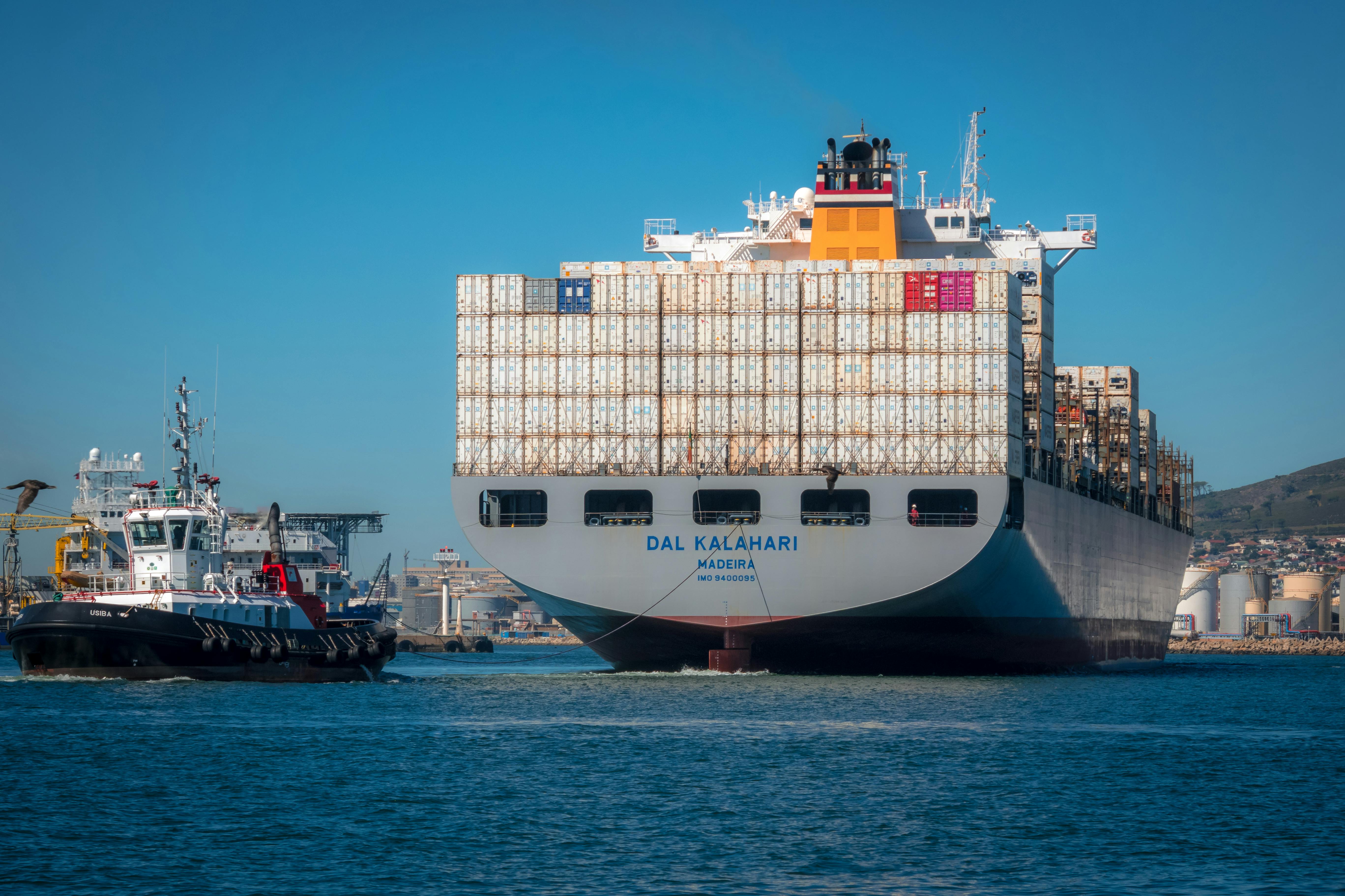 Ship manoeuvrability demonstration